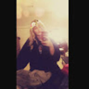 Meet your Posher, Larryssa